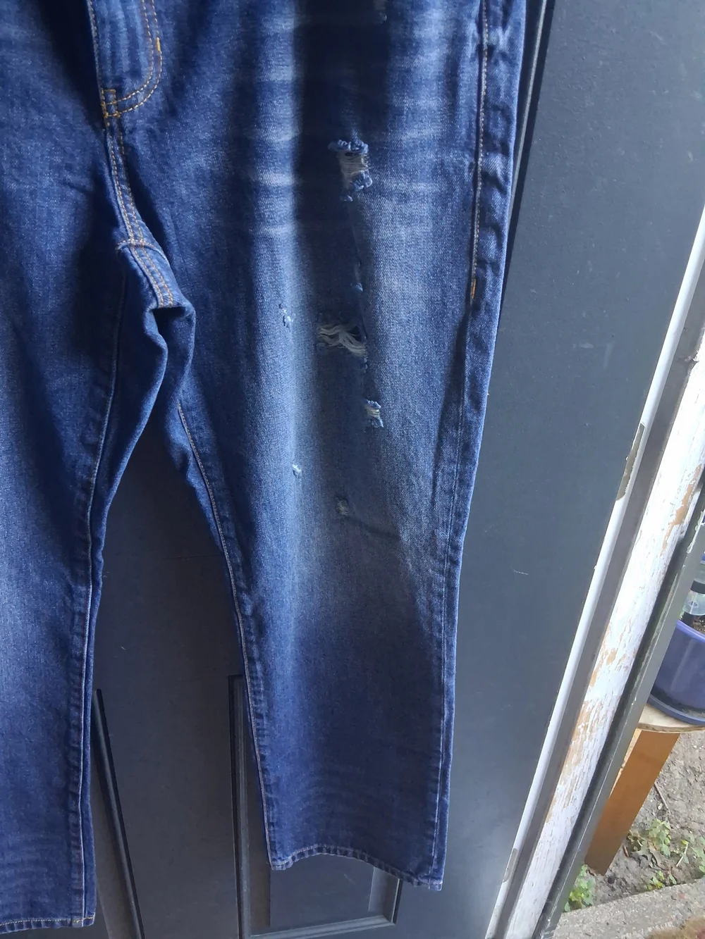 Men's Distressed Dark Blue Jeans